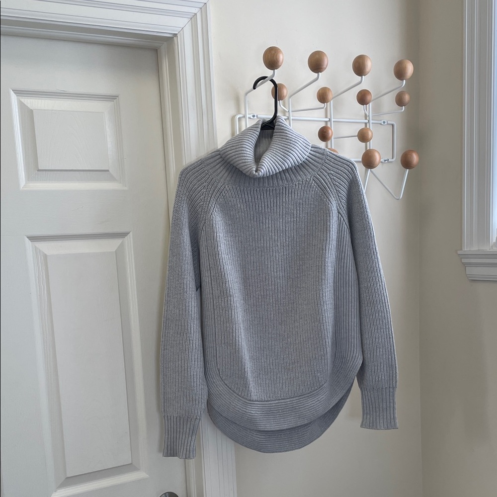 Aritzia - Wilfred Free - Merion Wool Turtle Neck Sweater Top - Grey - S